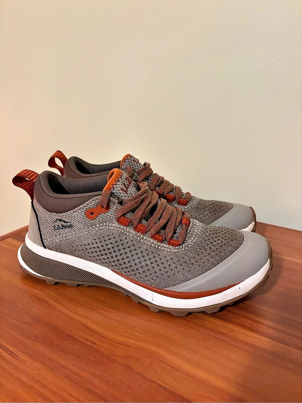 L.L. Bean Women's Gray Athletic Shoes US 6
